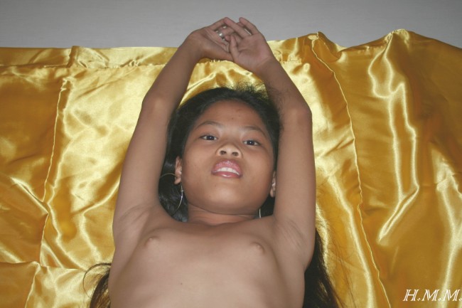[Image: B151p3DWKy.jpg]
