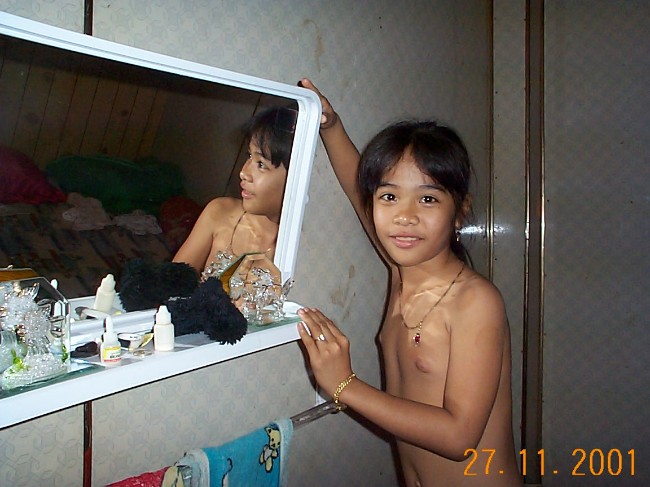 [Image: RP5YjMzzlD.jpg]