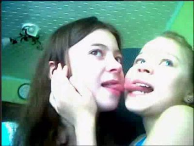 [Image: 0504-t15.jpg]