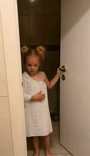[Image: yana06-mp4.gif]