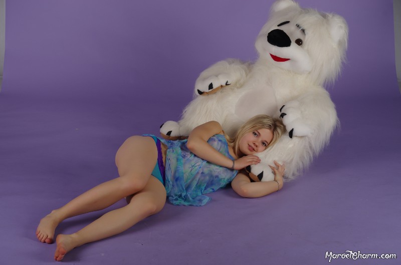 M-Charm-Stasya – Teddy Bear
