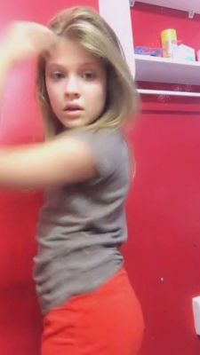 [Image: 0567-t15.jpg]