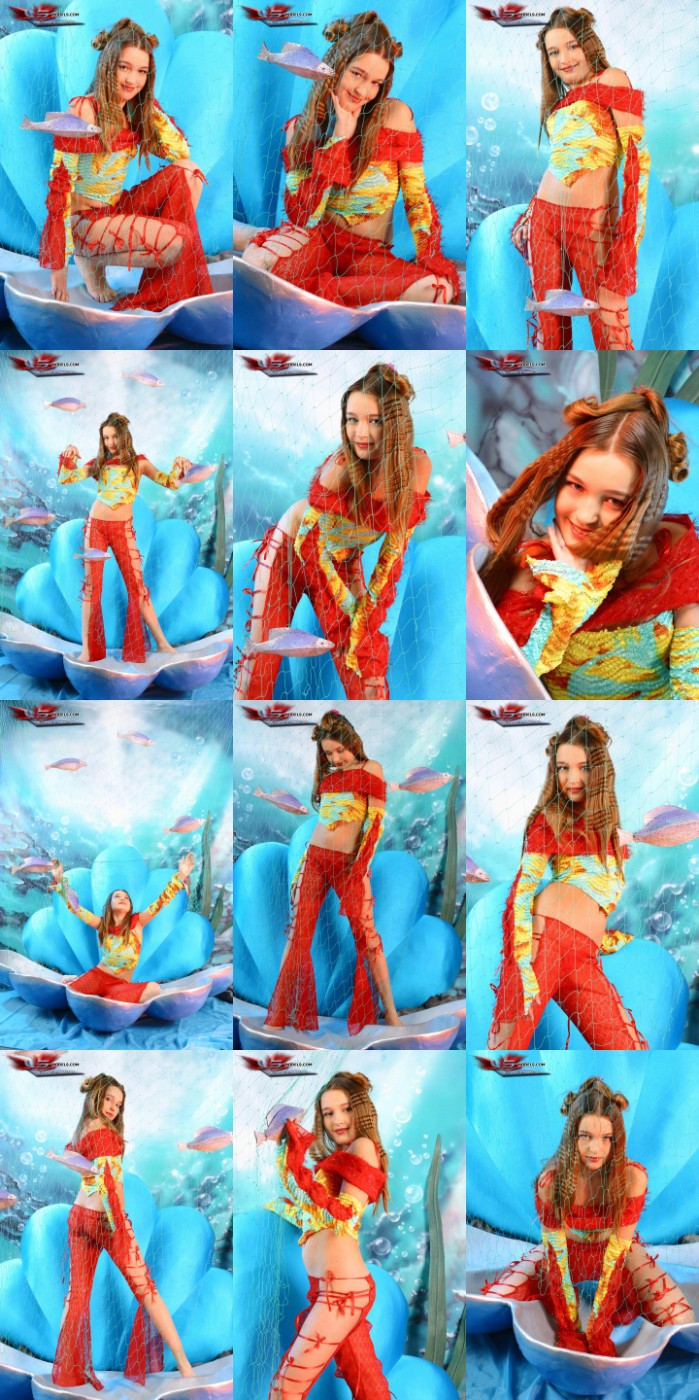 [Image: EGK7Amvwld.jpg]