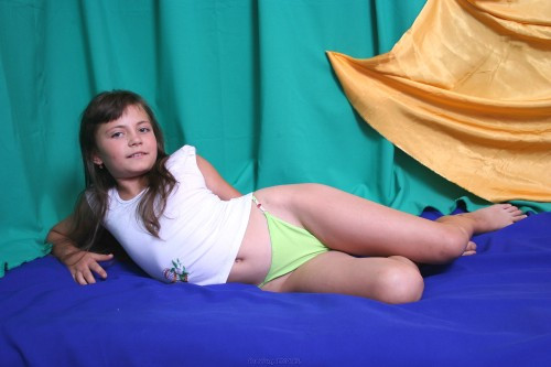 [Image: 7PQxMoWdKZ.jpg]