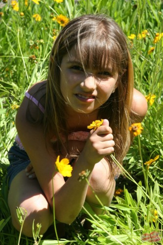 [Image: 7PQxMr2vKZ.jpg]