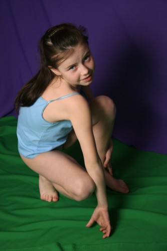 [Image: 8X59AB9M5k.jpg]