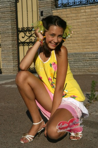 [Image: A6Kn4NBml3.jpg]