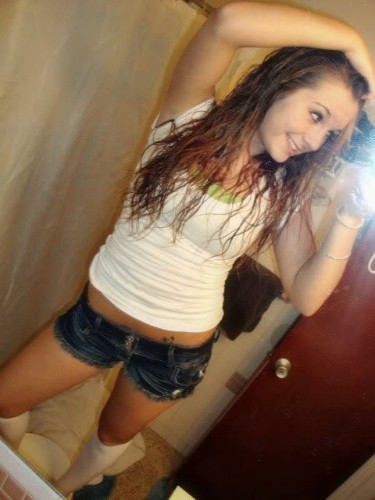 [Image: A6Kn4WA6l3.jpg]