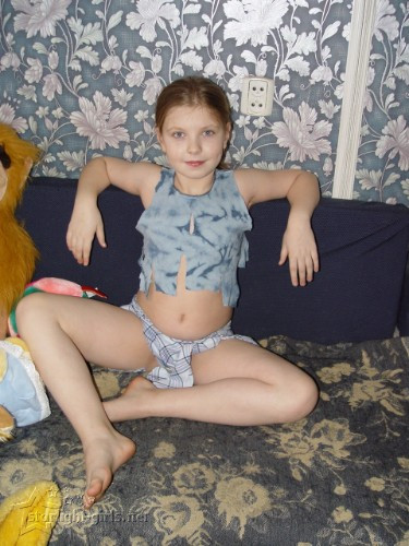 [Image: A6Kn4Wqml3.jpg]