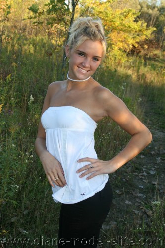 [Image: ABQp4L97Qe.jpg]