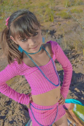 [Image: ABQp4LN3Qe.jpg]