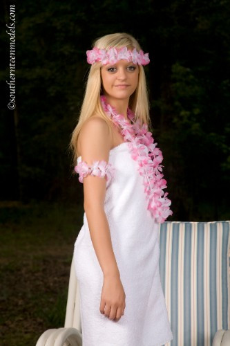 [Image: ABQp4d2yQe.jpg]