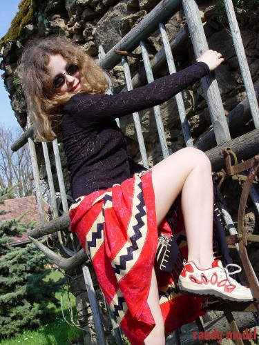 [Image: ALKbg72n5n.jpg]