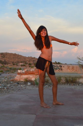 [Image: ALKbgLWZ5n.jpg]