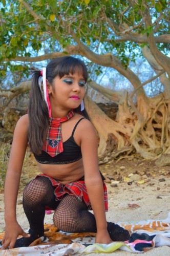 [Image: ALKbge415n.jpg]