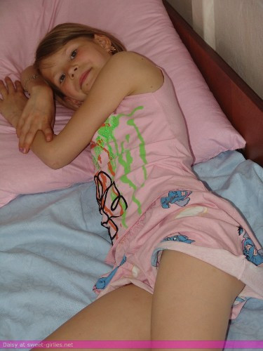 [Image: B151AXM85y.jpg]