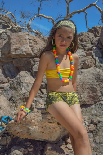 [Image: EGK7AJ7Gld.jpg]