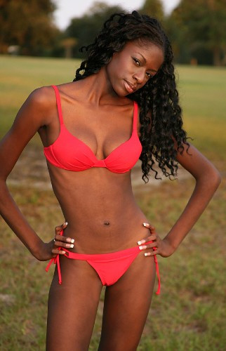 [Image: EGK7AdNkld.jpg]