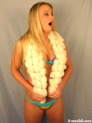 [Image: G2lAARrBl8.jpg]