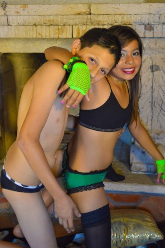 [Image: GdQyWMXB5y.jpg]