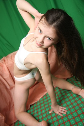 [Image: GdQyWMnk5y.jpg]