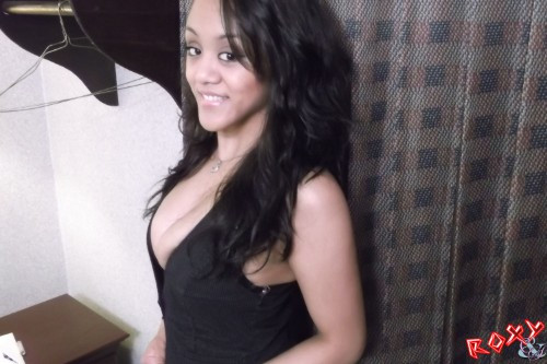 [Image: GdQyWP4D5y.jpg]