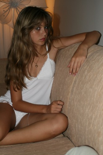 [Image: GdQyWd8x5y.jpg]