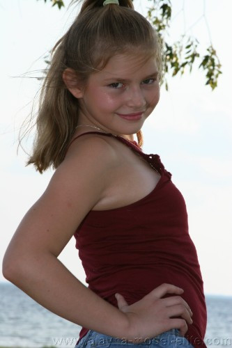 [Image: LW5Vw2LJl4.jpg]