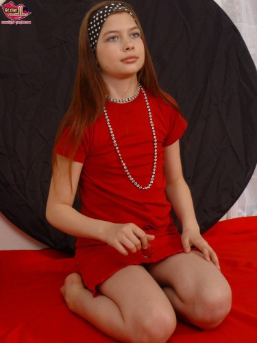 [Image: LW5Vw94el4.jpg]