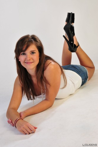 [Image: LW5Vw9wml4.jpg]