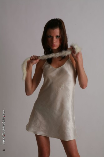 [Image: LkQO403JKY.jpg]