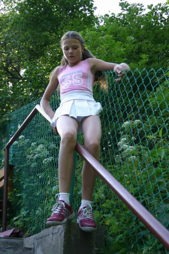 [Image: M9Qg2XpZla.jpg]