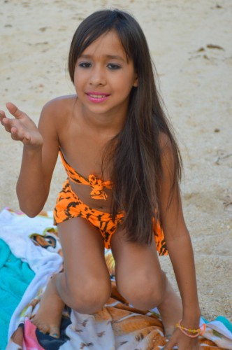 [Image: NPQq4Ejyld.jpg]