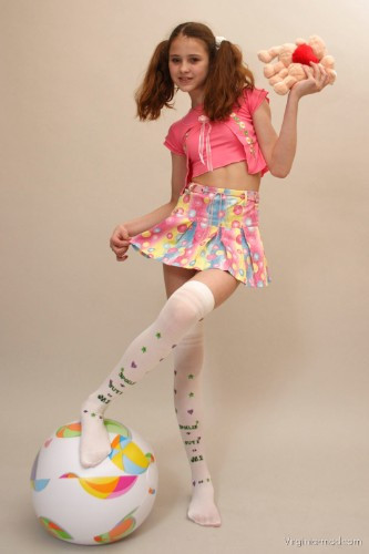 [Image: PVKZnR0EKq.jpg]