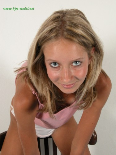 [Image: PVKZnkvEKq.jpg]