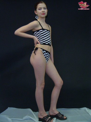 [Image: RP5Ym4B75D.jpg]