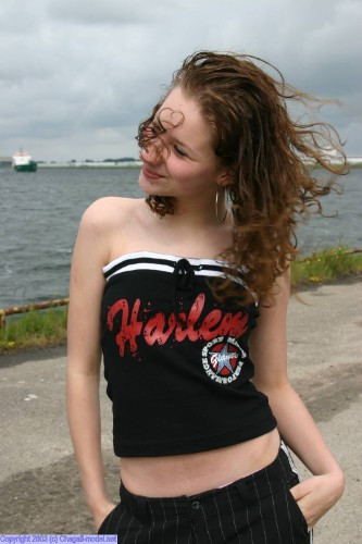 [Image: RP5YmWAp5D.jpg]