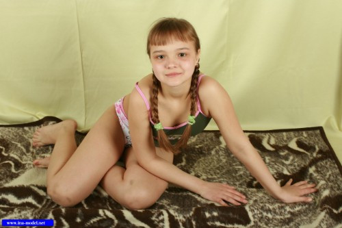 [Image: b6Qk4pR6Kk.jpg]