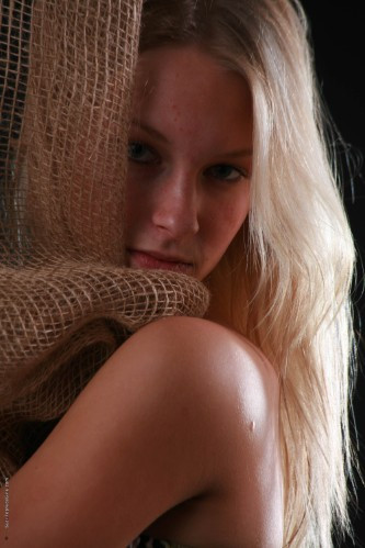 [Image: eM50d3735p.jpg]