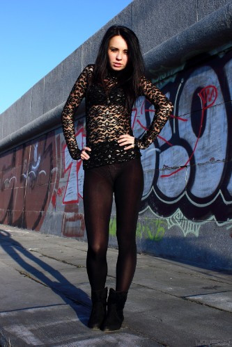 [Image: eM50dxd65p.jpg]