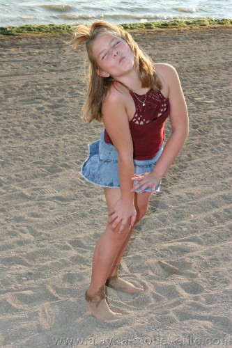 [Image: gN58AzOVlV.jpg]