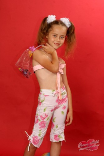 [Image: jmQWA63w5W.jpg]