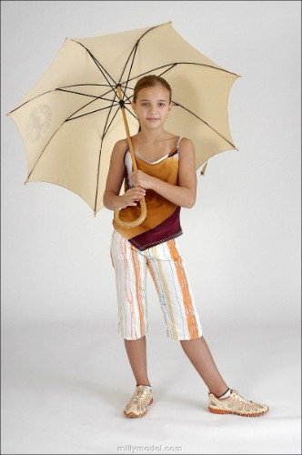 [Image: jmQWAOXA5W.jpg]