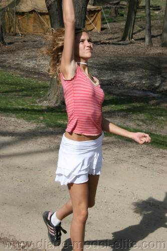 [Image: jmQWAOgG5W.jpg]