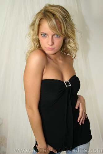 [Image: k2lBv93elr.jpg]