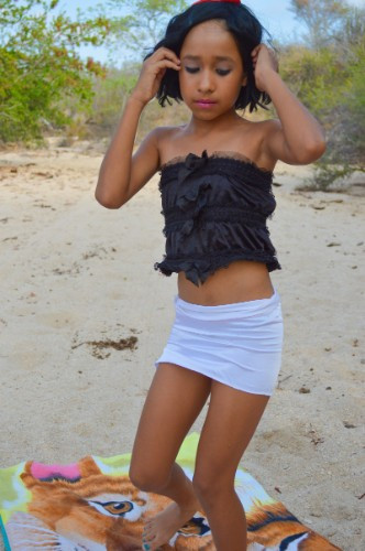 [Image: nR53A78vQq.jpg]