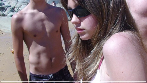 [Image: q35D8rdJ5J.jpg]