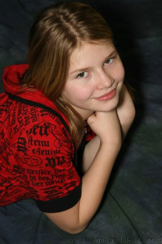 [Image: qxQPnaNw54.jpg]