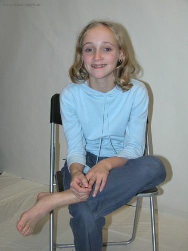 [Image: qxQPnaRP54.jpg]