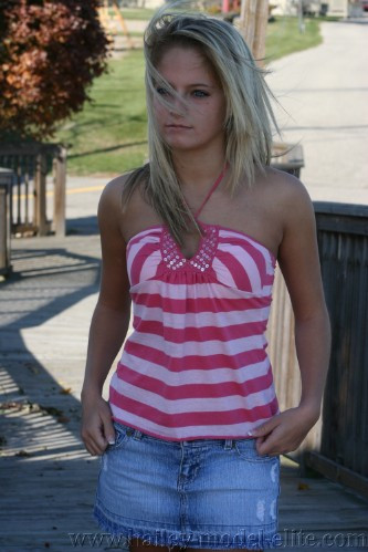 [Image: rPK2AkdoQv.jpg]